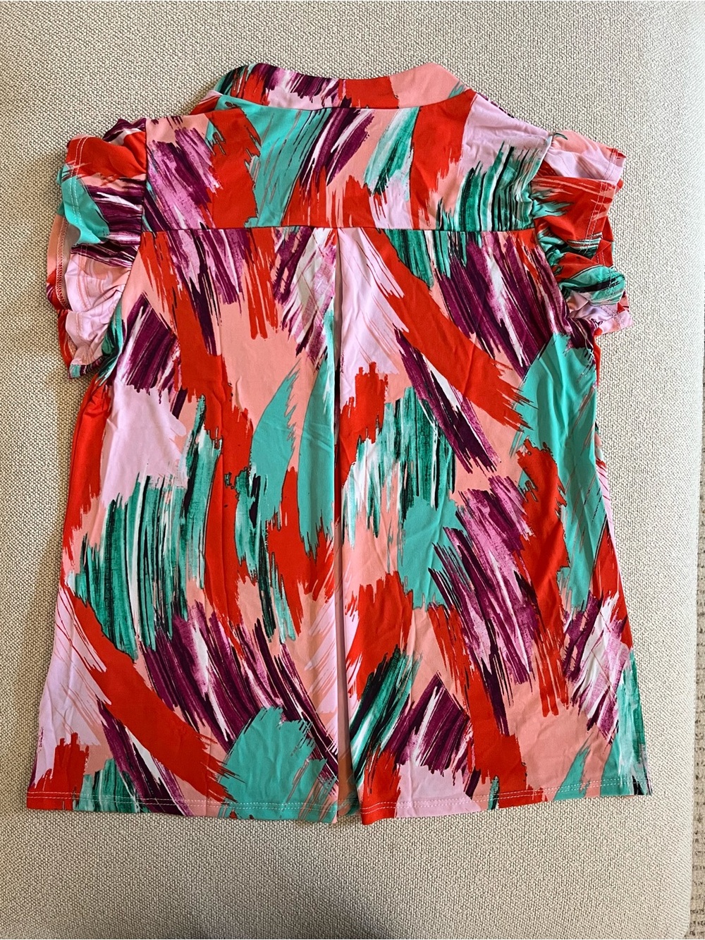 Multi color Abstract Pattern Flutter Short Sleeve Top Blouse Size Medium NWOT - Picture 10 of 15